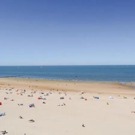 Residentie Aurore Ref 208 아파트 *